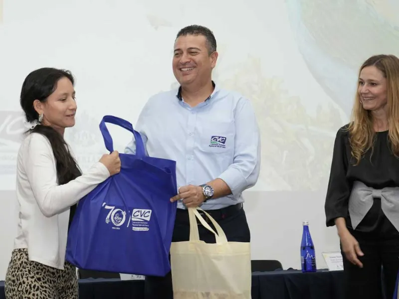 La CVC y Javeriana Cali lanzaron la cuarta cohorte de Tesos por el Ambiente La CVC y Javeriana Cali lanzaron la cuarta cohorte de Tesos por el Ambiente