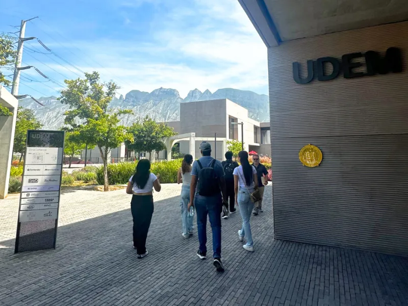 Doble titulación en Negocios Internacionales con la Universidad de Monterrey Doble titulación en Negocios Internacionales con la Universidad de Monterrey