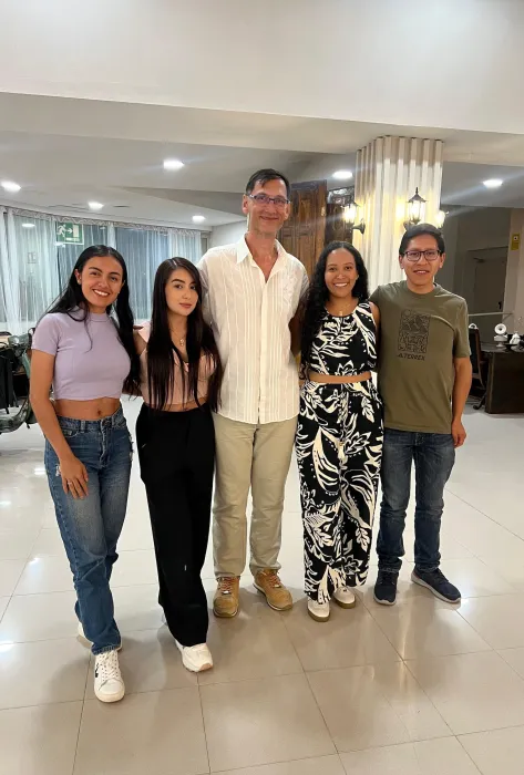 El poder de la investigación: estudiantes javerianos ganan beca para participar en ELAVIO 2025  El poder de la investigación: estudiantes javerianos ganan beca para participar en ELAVIO 2025